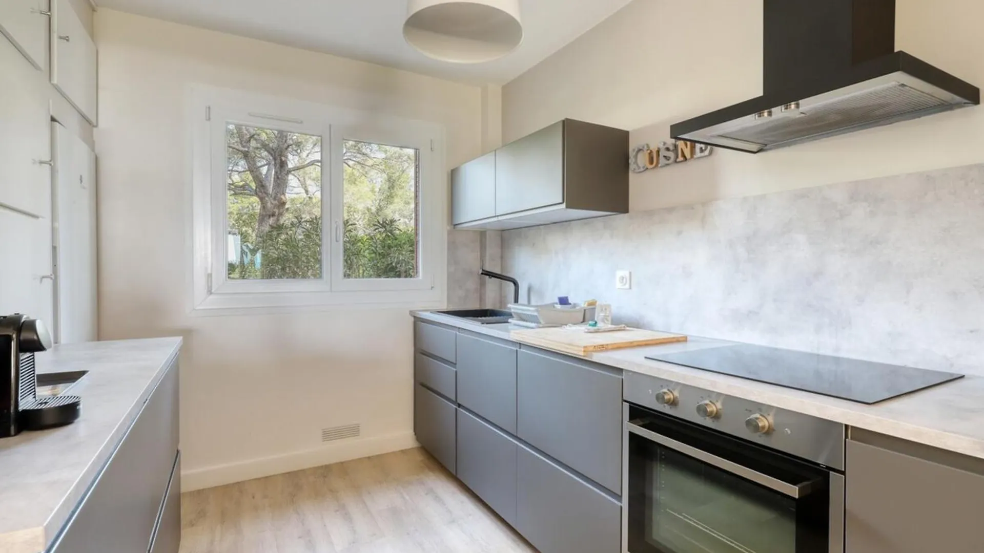 Recent T3 In Residence With Swimming Pool In La Faviere Bormes-les-Mimosas