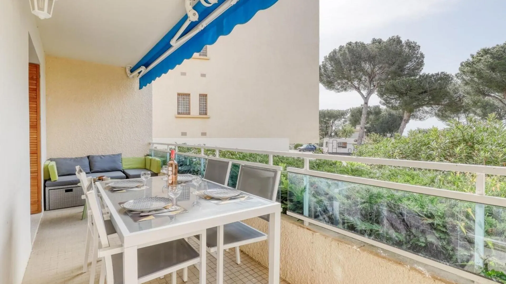 Recent T3 In Residence With Swimming Pool In La Faviere Bormes-les-Mimosas
