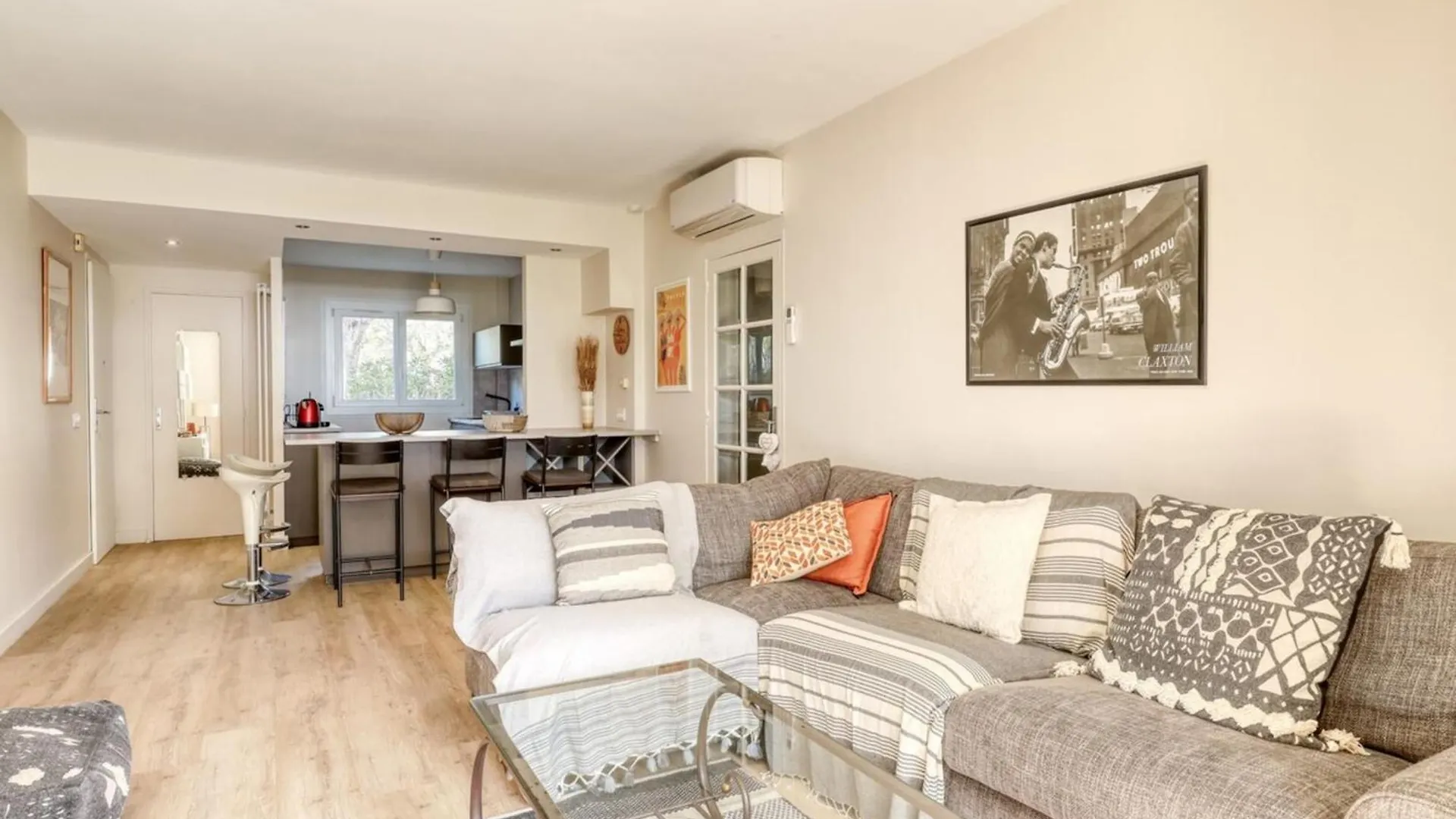 Recent T3 In Residence With Swimming Pool In La Faviere Bormes-les-Mimosas